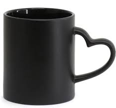 Caneca Mágica Preta Fosca Interior Preta Alça Coração - 325ml